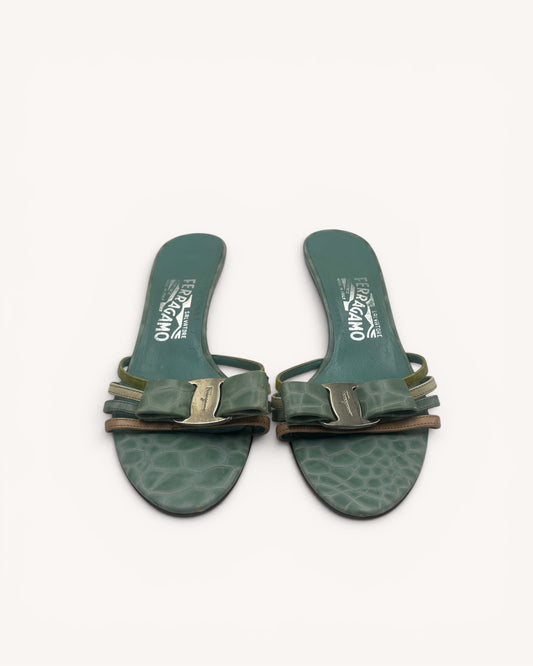 Rare Vintage Ferragamo Turquoise Croc Embossed Leather Mules (37.5)